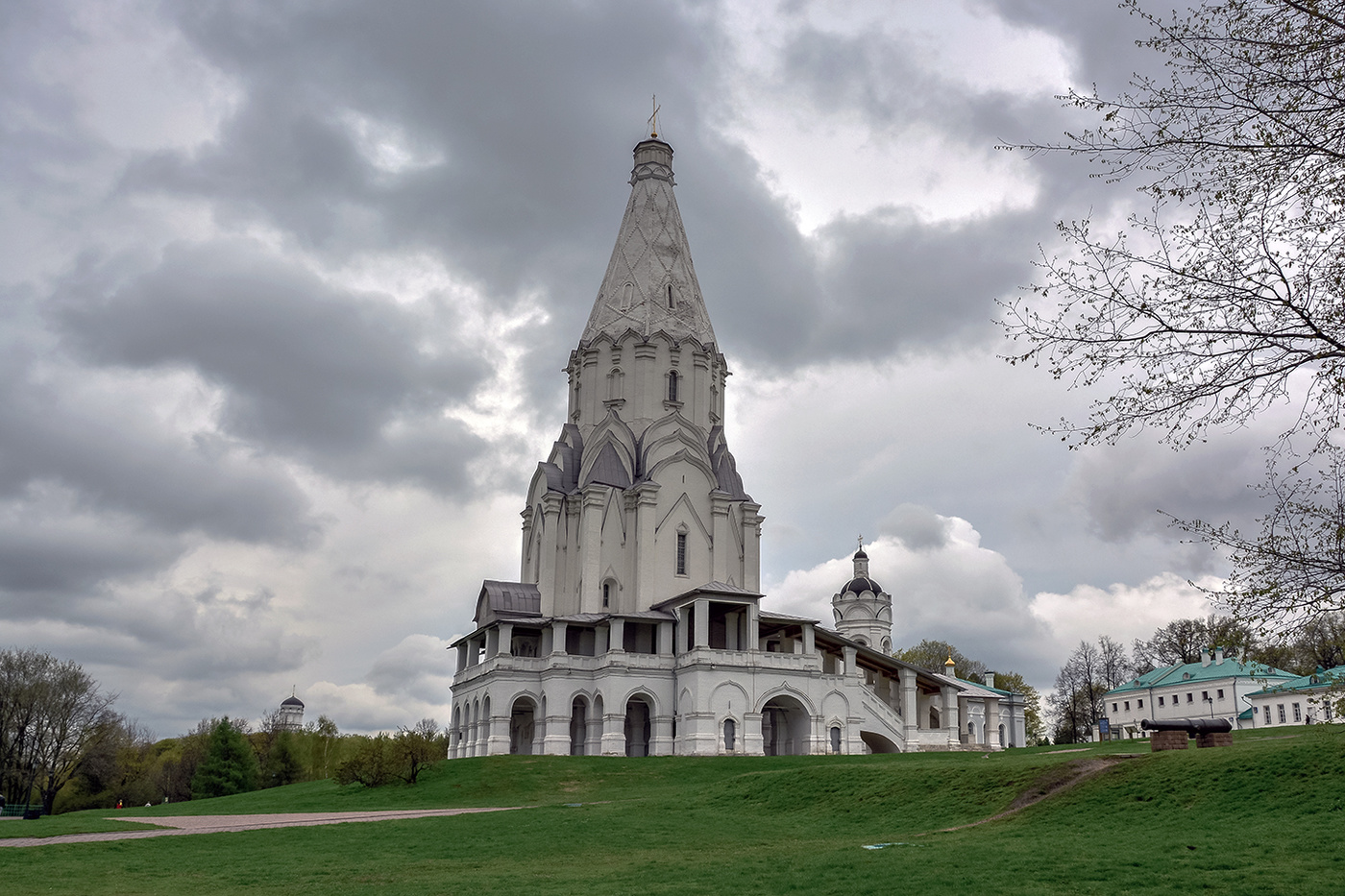 Храм в коломенском