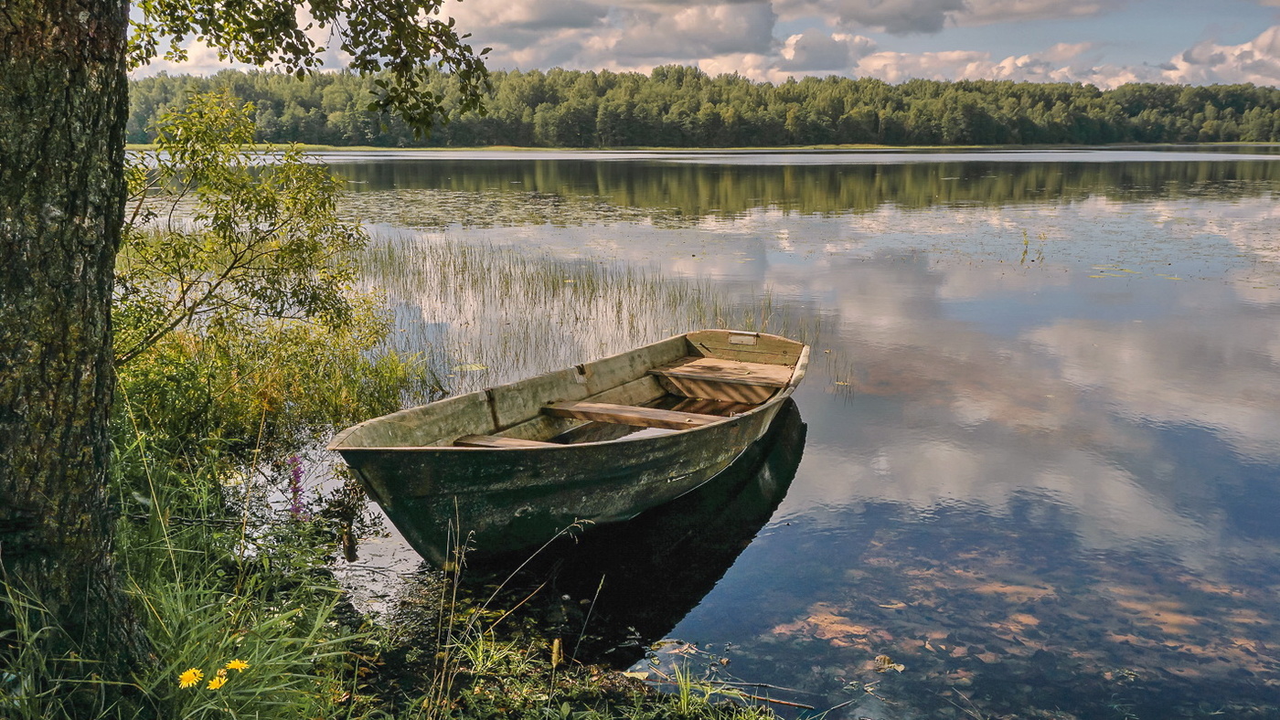 Лодка озера Беларусь