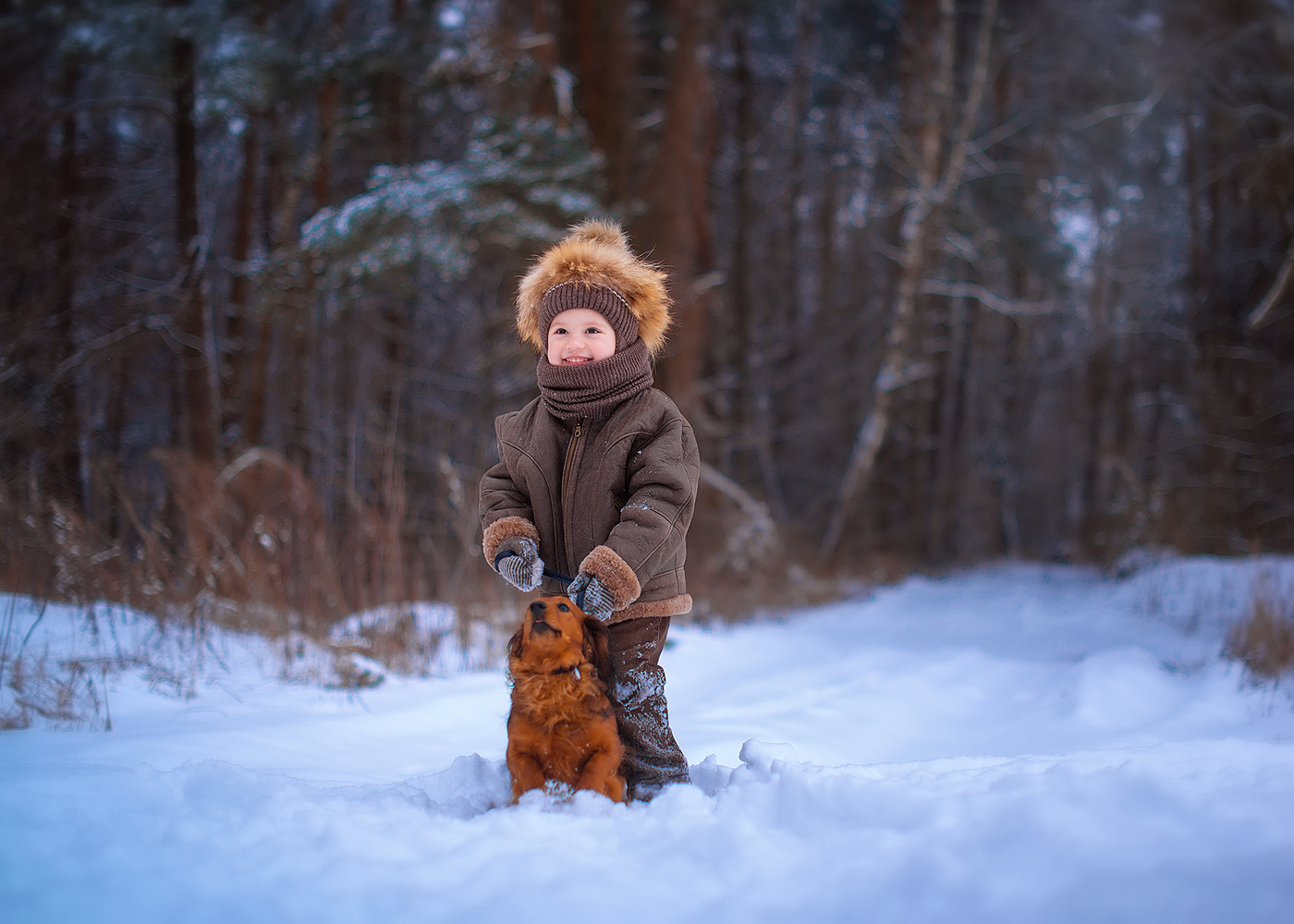 Фотосессия в зимнем лесу с ребенком