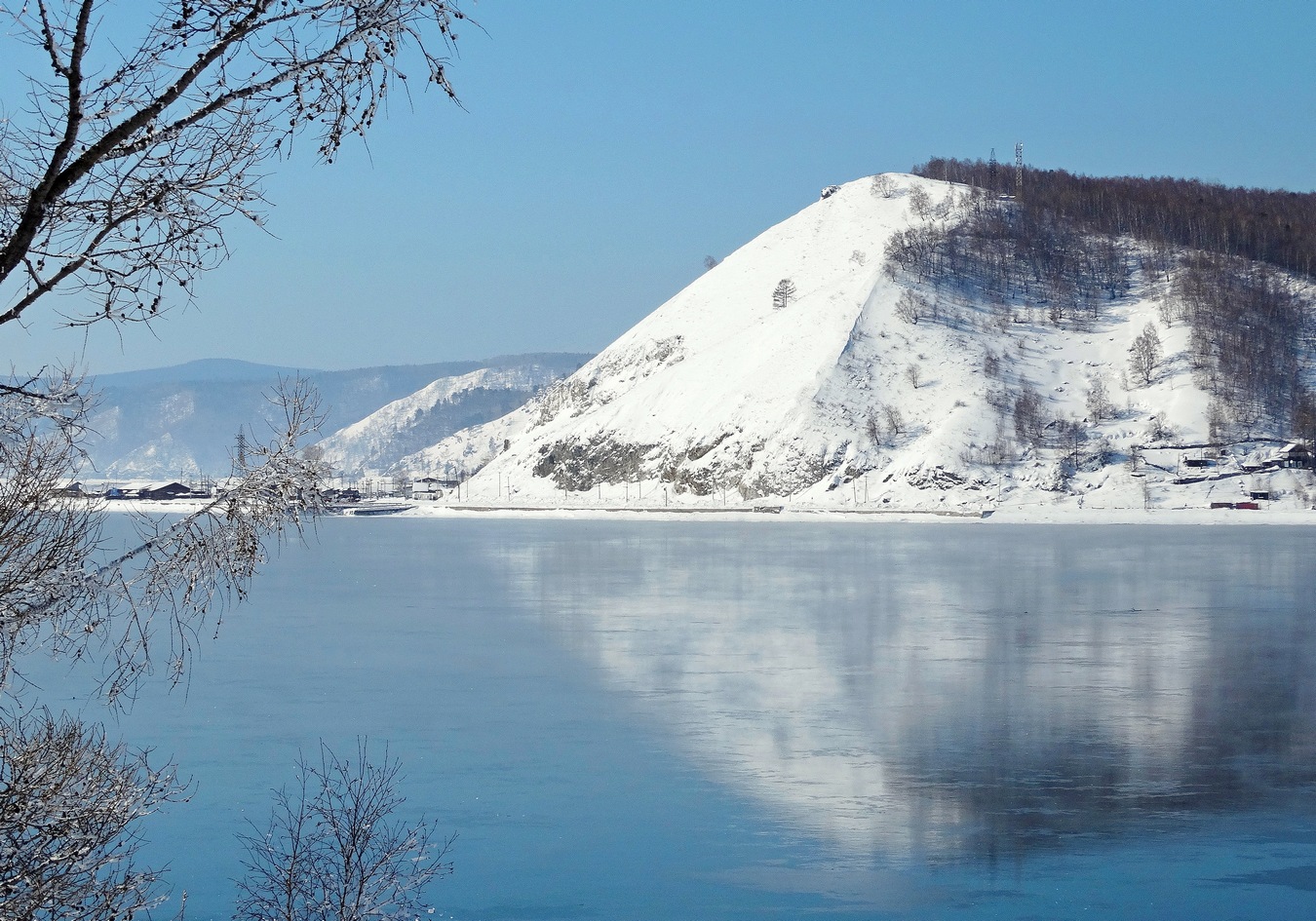 Байкал и Ангара зимой