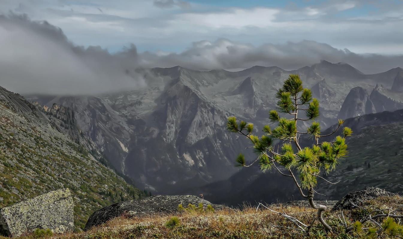 Горы в красноярском крае фото