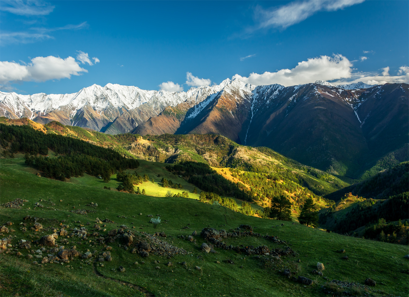 Кавказский горный хребет