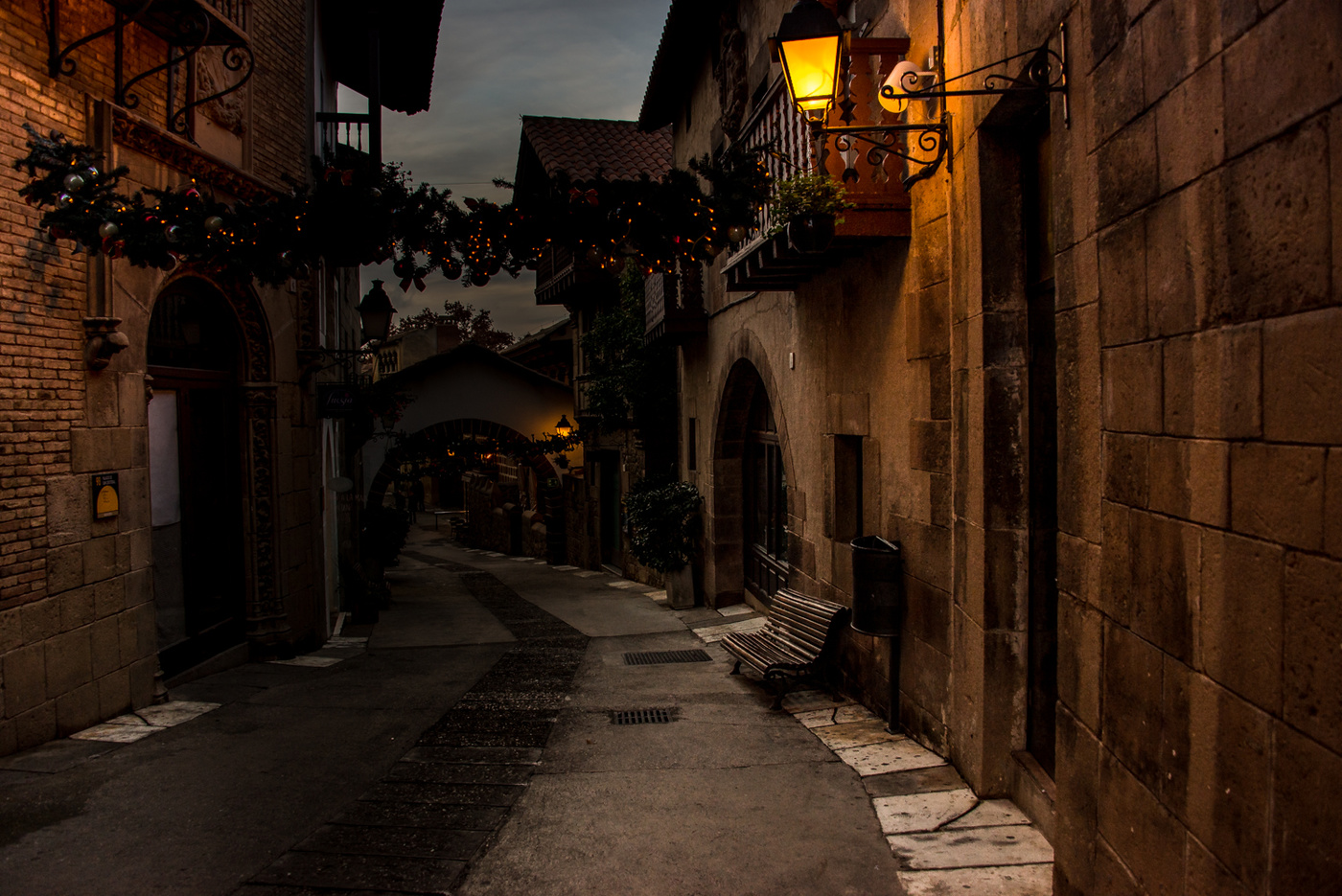 Ночные улочки старого города