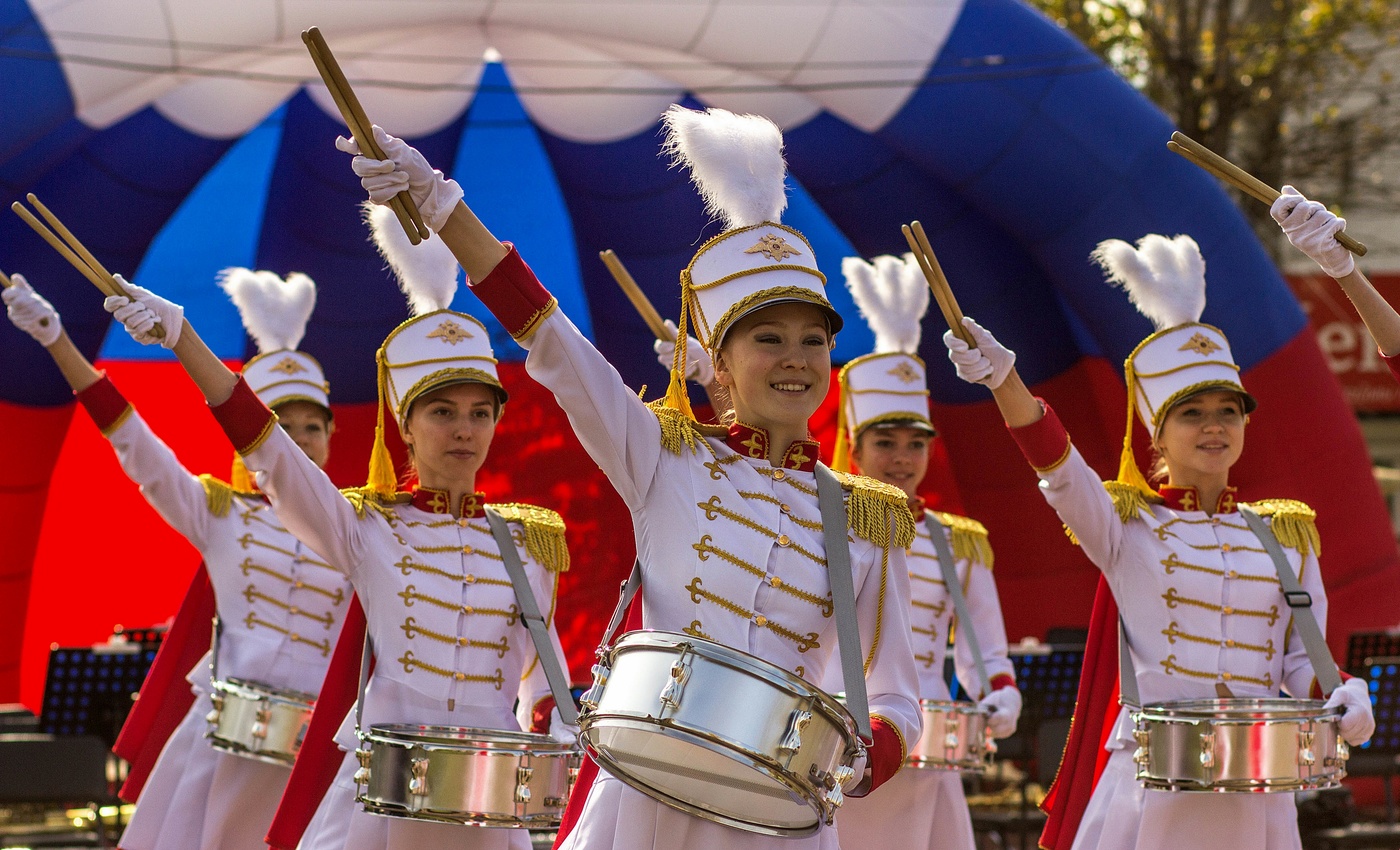 Ансамбль барабанщиц мажоретки