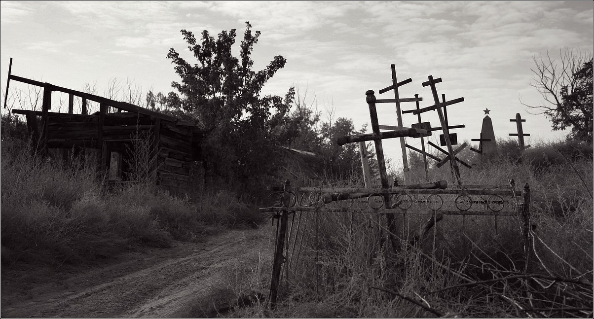 Погост история слова. Погост. Старый Погост. Погост крест. Русский Погост.