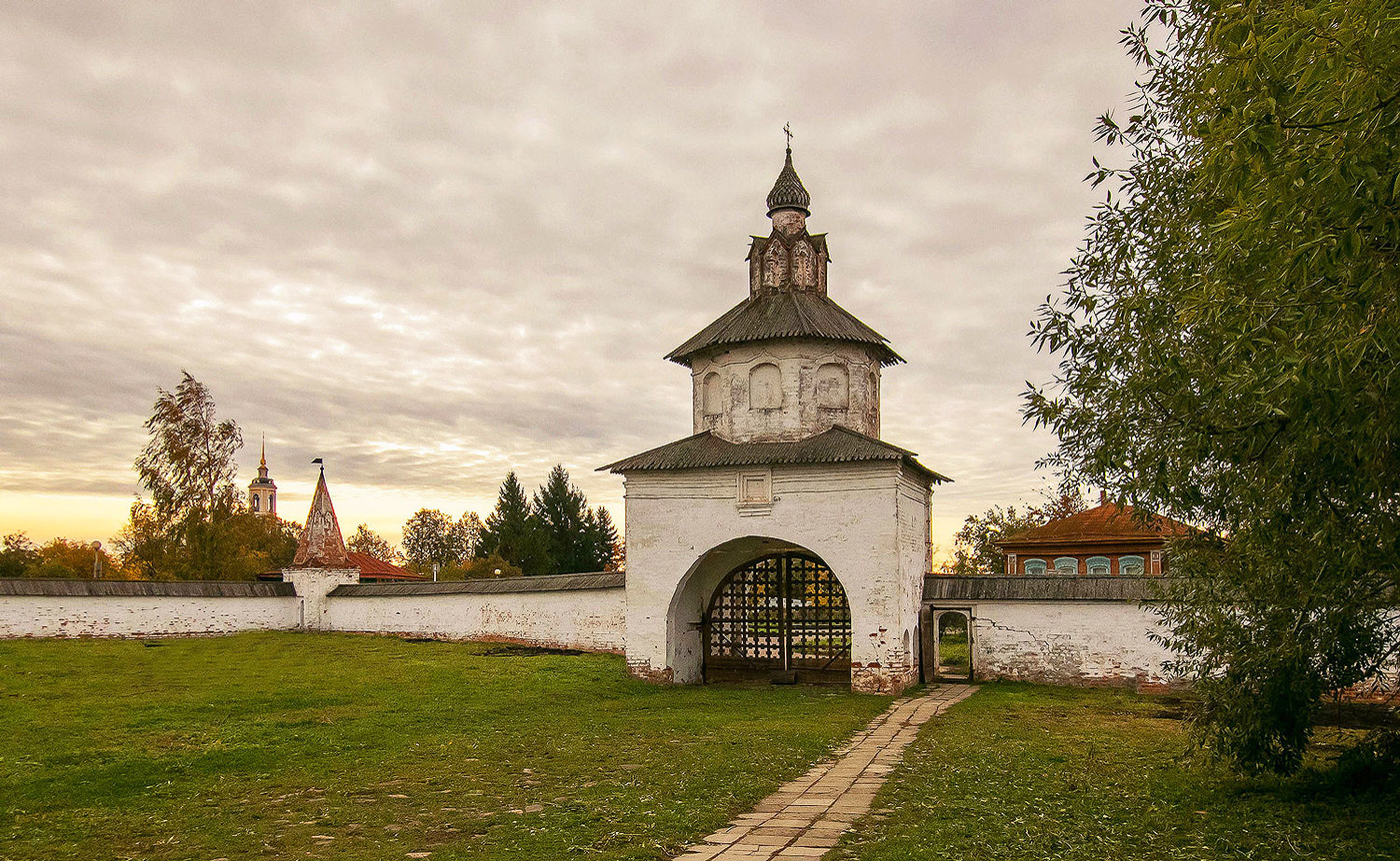 Александровский монастырь в суздале фото