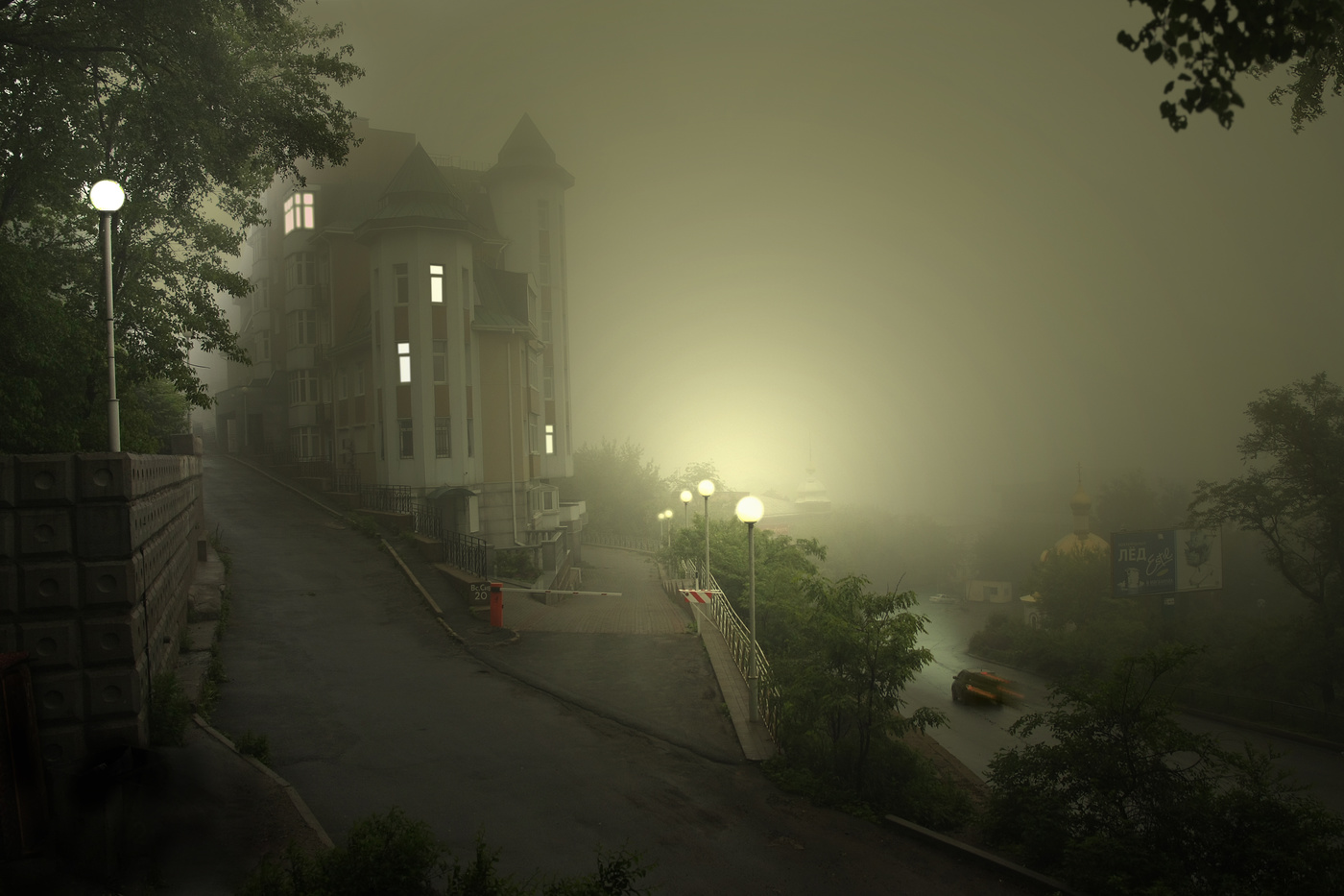 Город туман вечер. Владивосток туман. Владивосток туманы в городе. Владивосток Эстетика туман. Владивосток в тумане ночью.