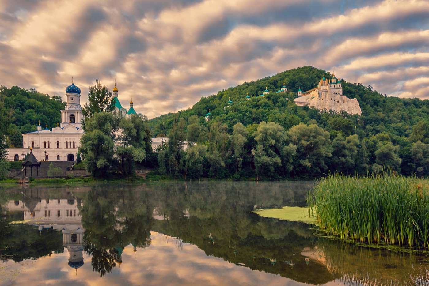 Гора монах Северский район