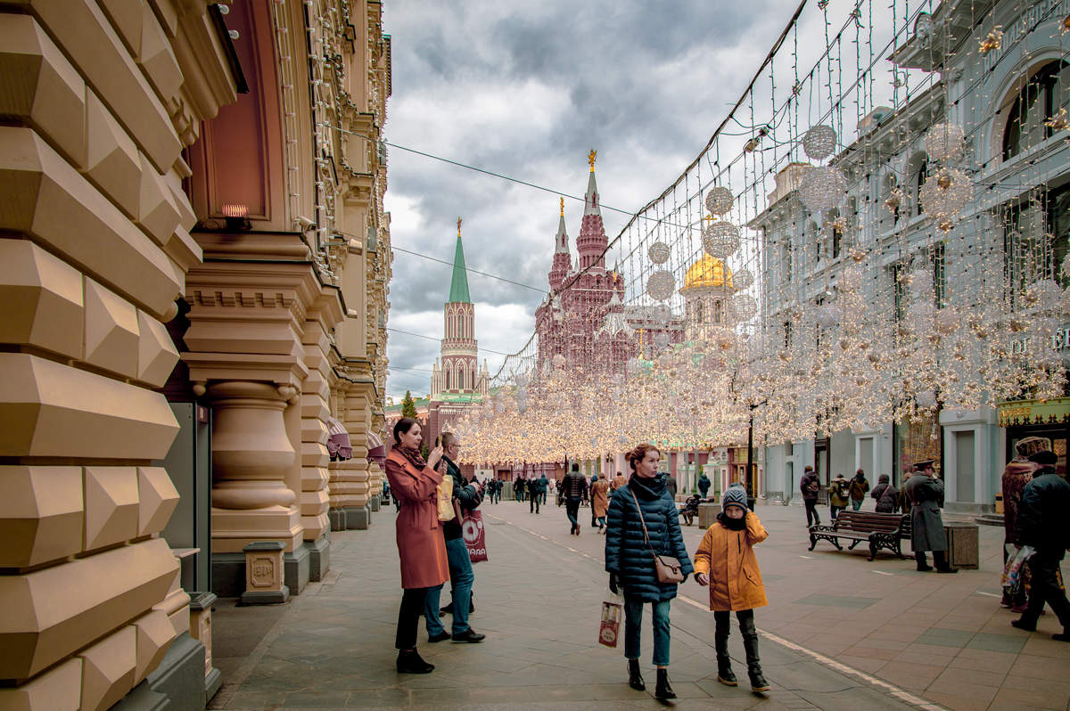 Московские каникулы. Никольская. Фотосессия на Никольской. Фотосессия на Никольской улице. Фотосессия на Никольской Москва.