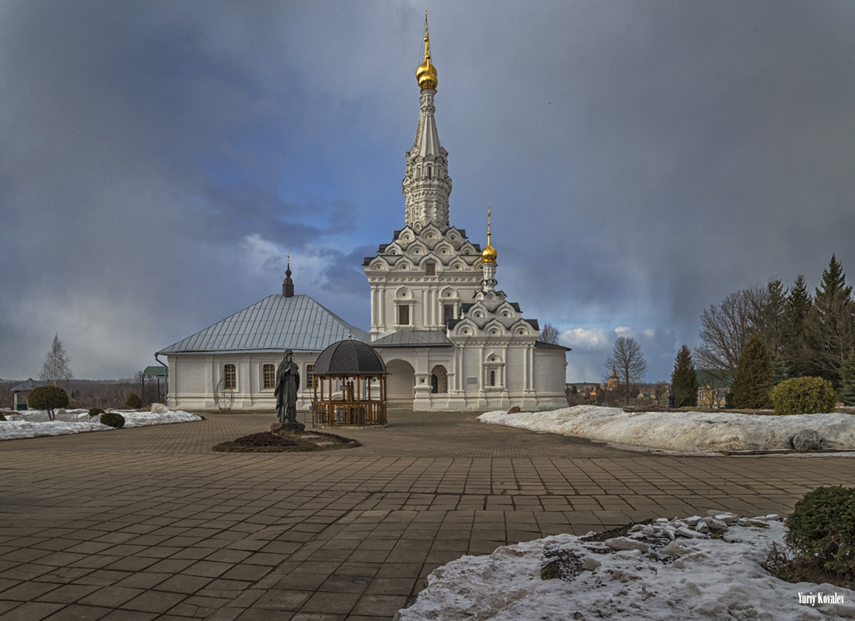 Трехшатровая Церковь Одигитрии в Вязьме