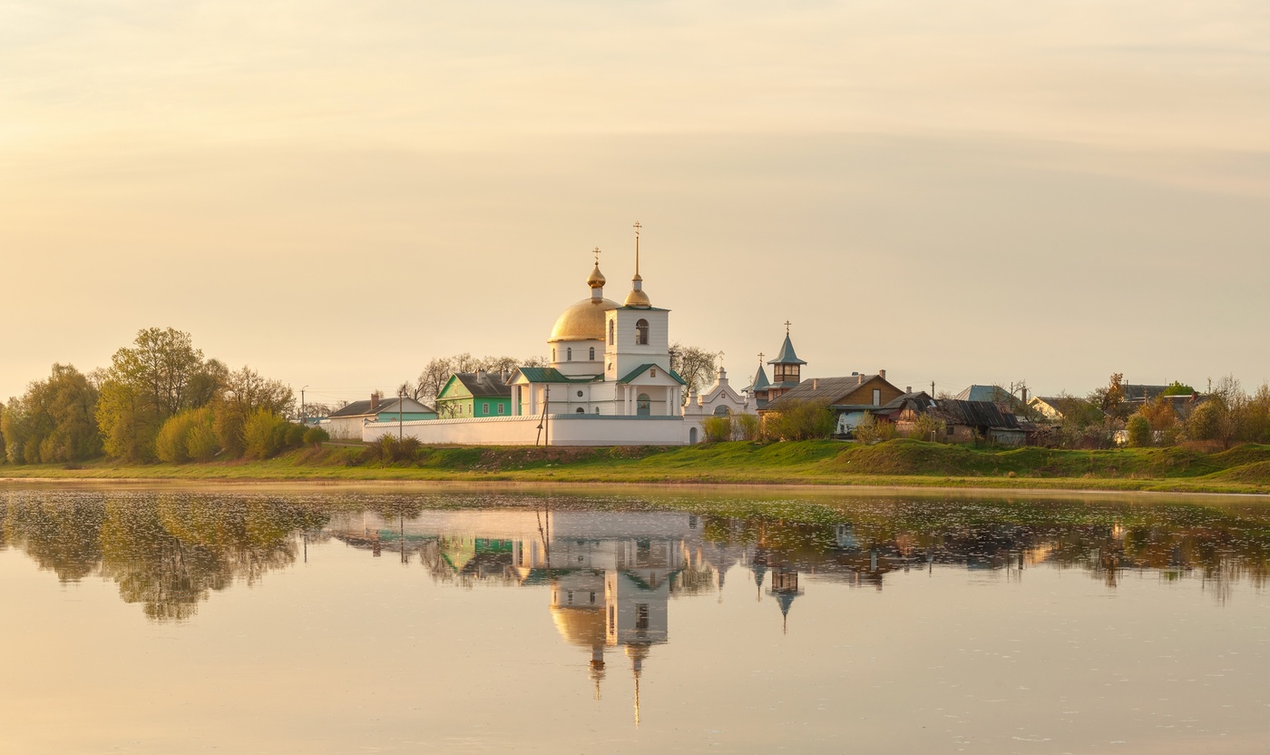 Г остров Спасо Казанский женский монастырь