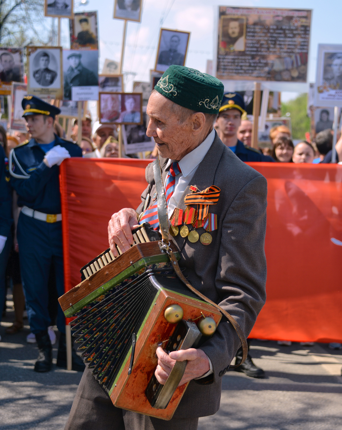 тальяночка - тальяночка. гармонь тальянка татарская. тальяночка гармонь. тальянка гармонь. тальяночка картинка.