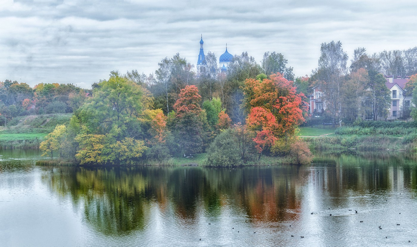 гатчинский дворец осенью