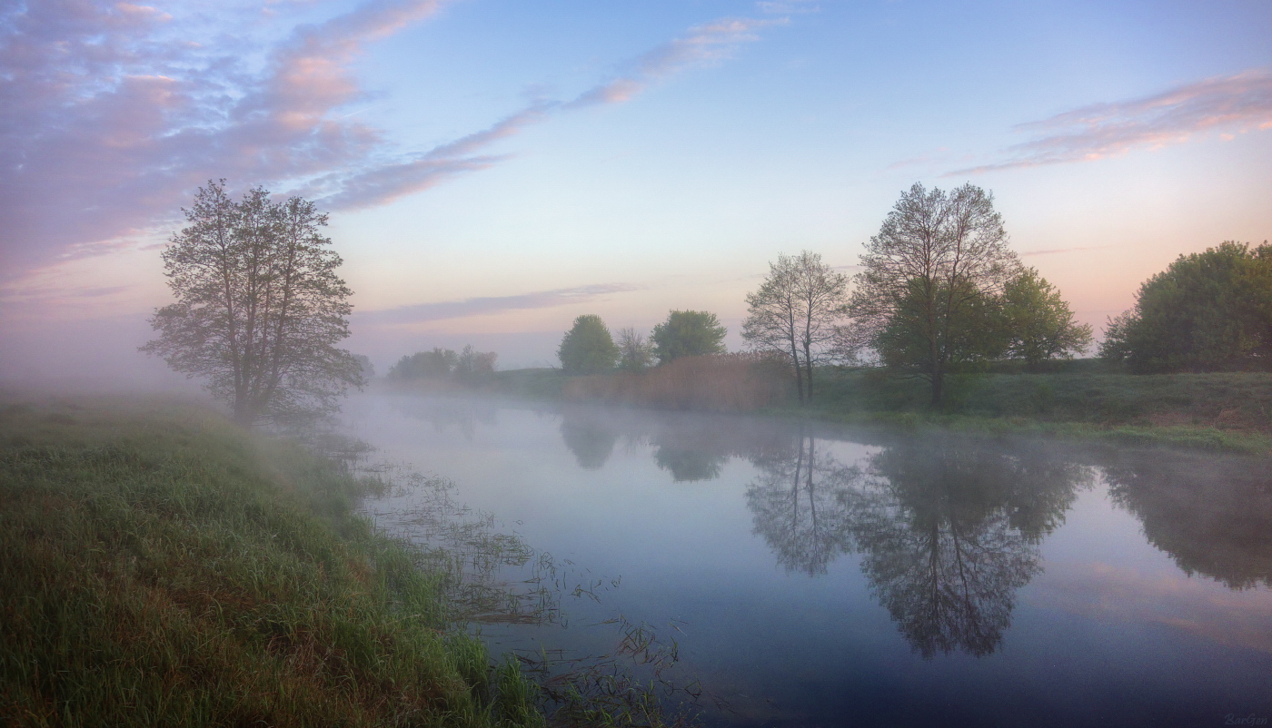 утренняя река