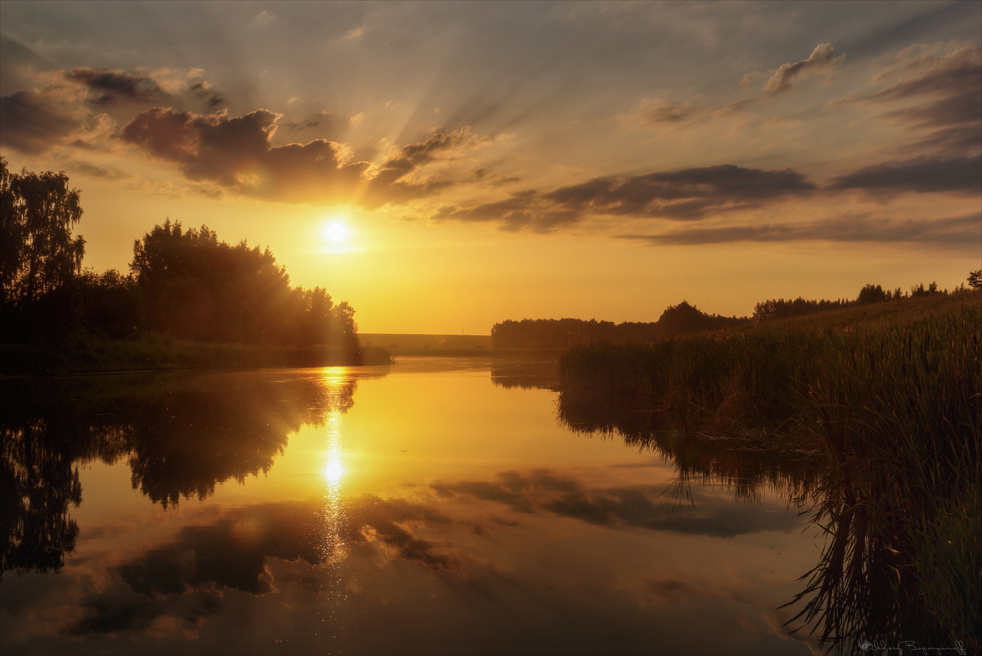 Фото закат пруд