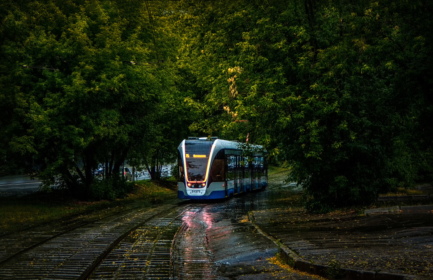 Вход в трамвай фото