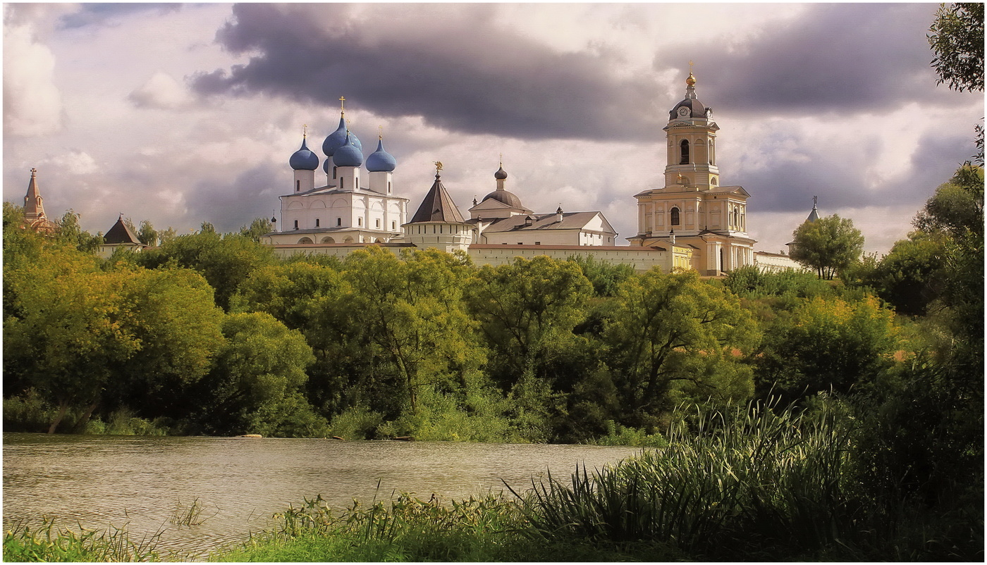 Высоцкий монастырь в серпухове фото