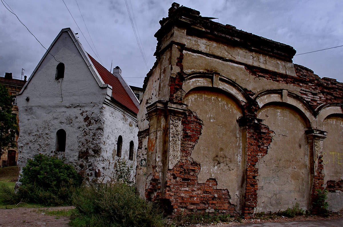 Выборг самый старый дом фото