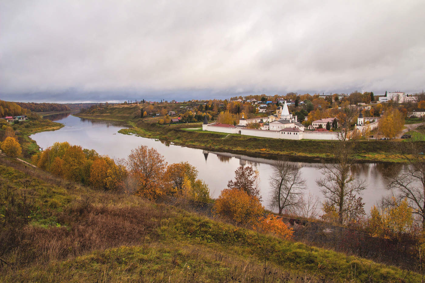 Старицкие ворота на волге фото