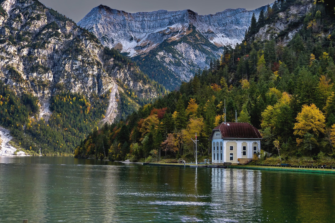 Озеро планзее в Австрии