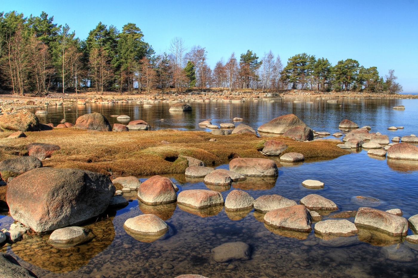 Финский залив камни