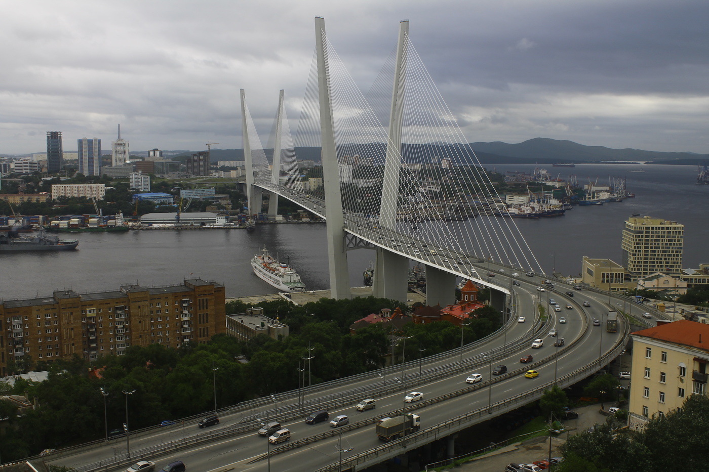 Золотой мост в владивостоке