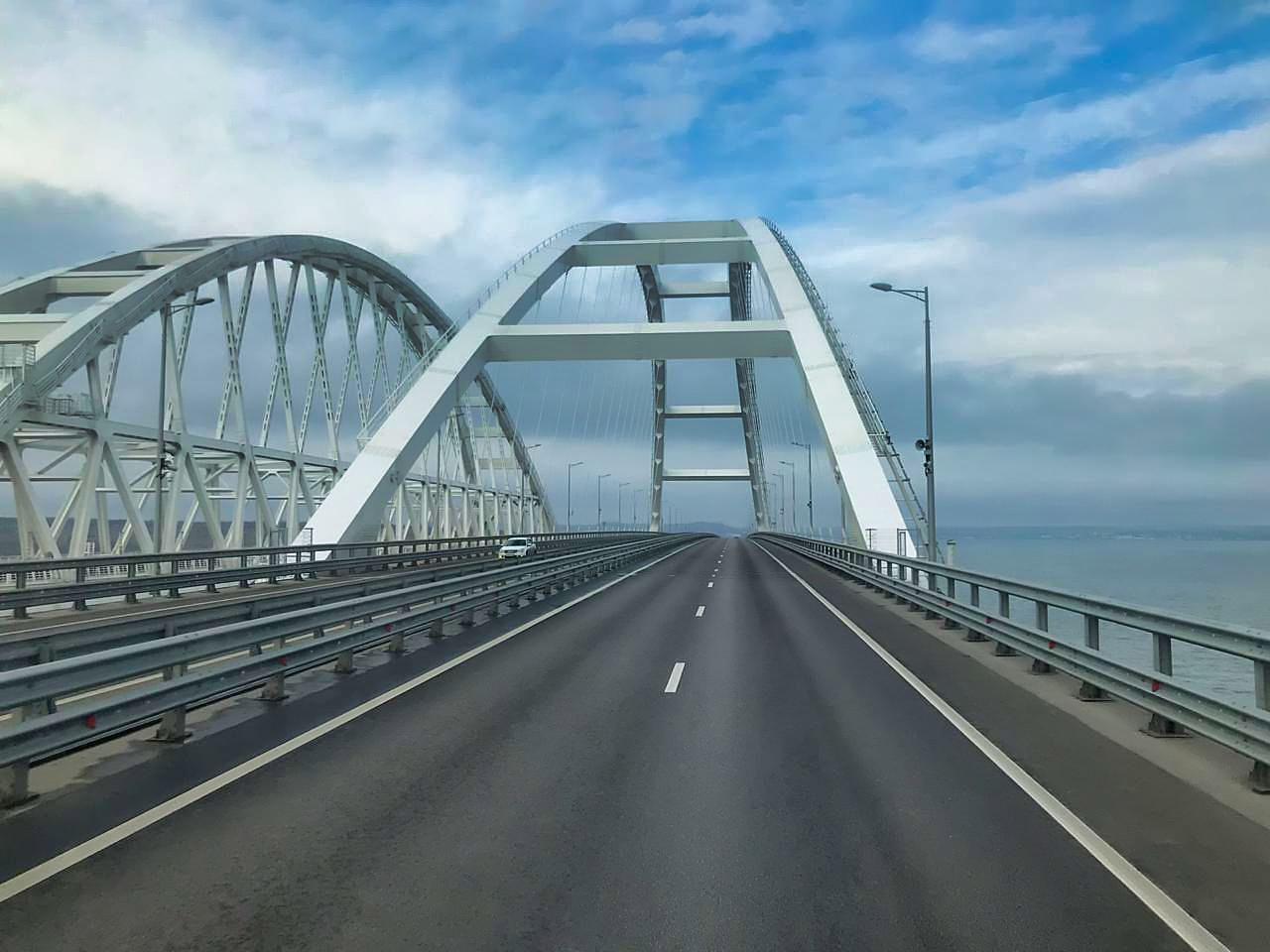 Вантовый мост Крым