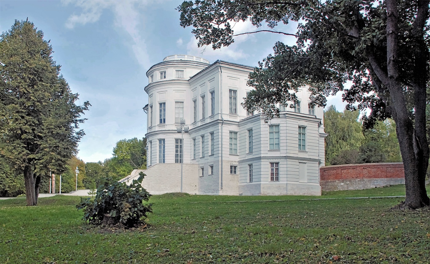 Дворец графа бобринского в богородицке фото