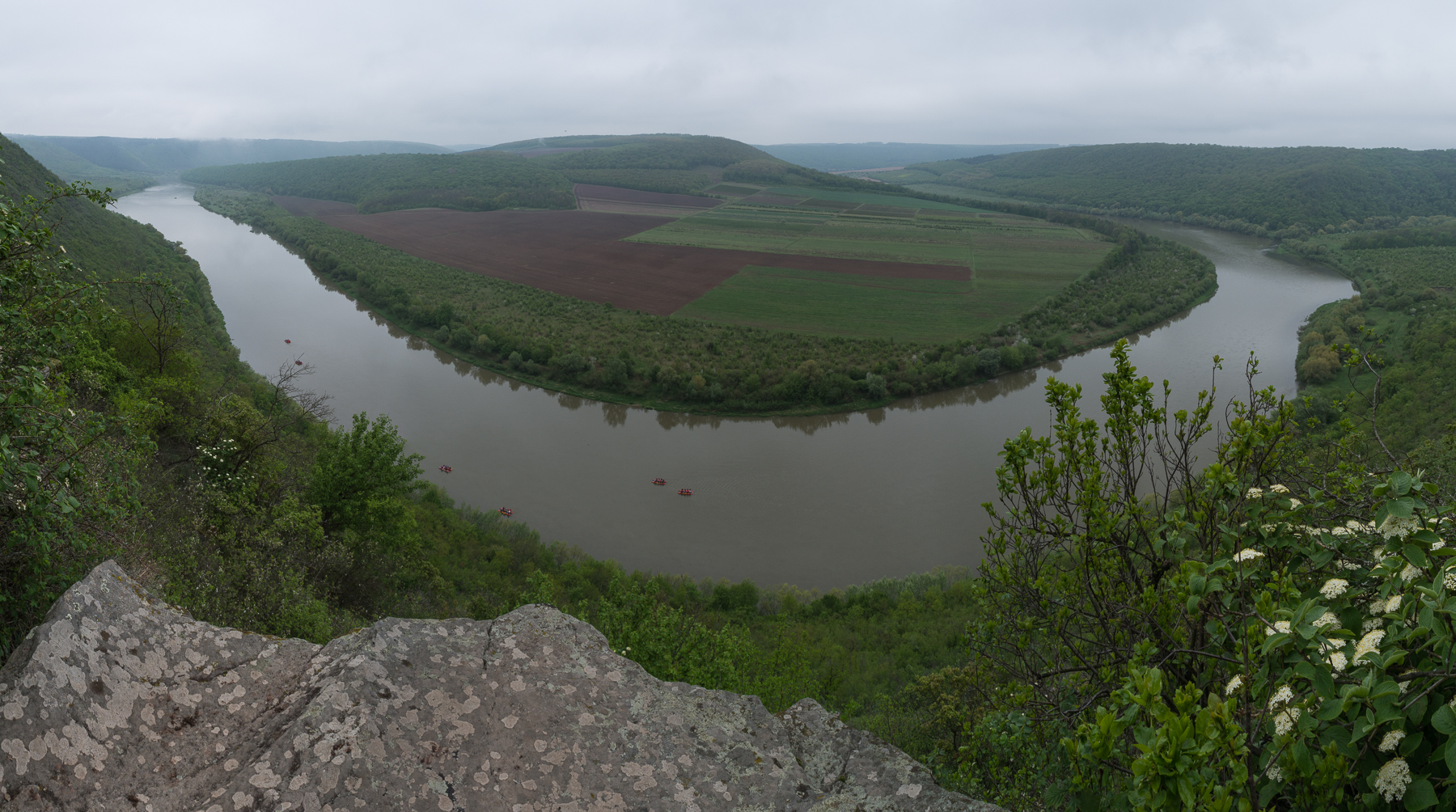 на берегах днестра