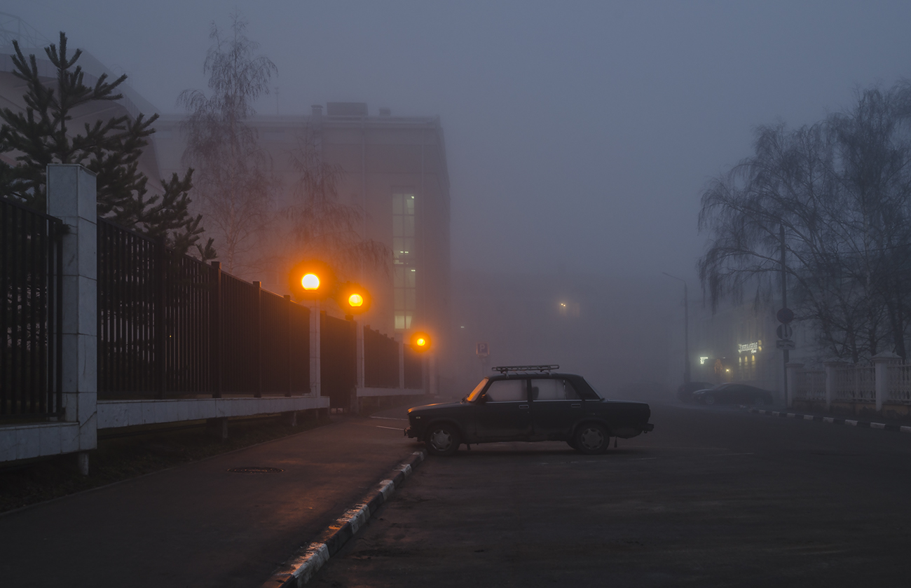 Тёмные улицы, сонные машины... / Россия Тула