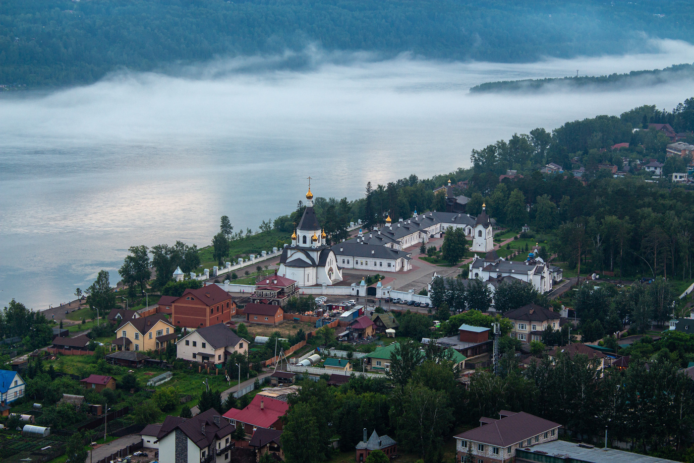 Красноярский мужской монастырь фото