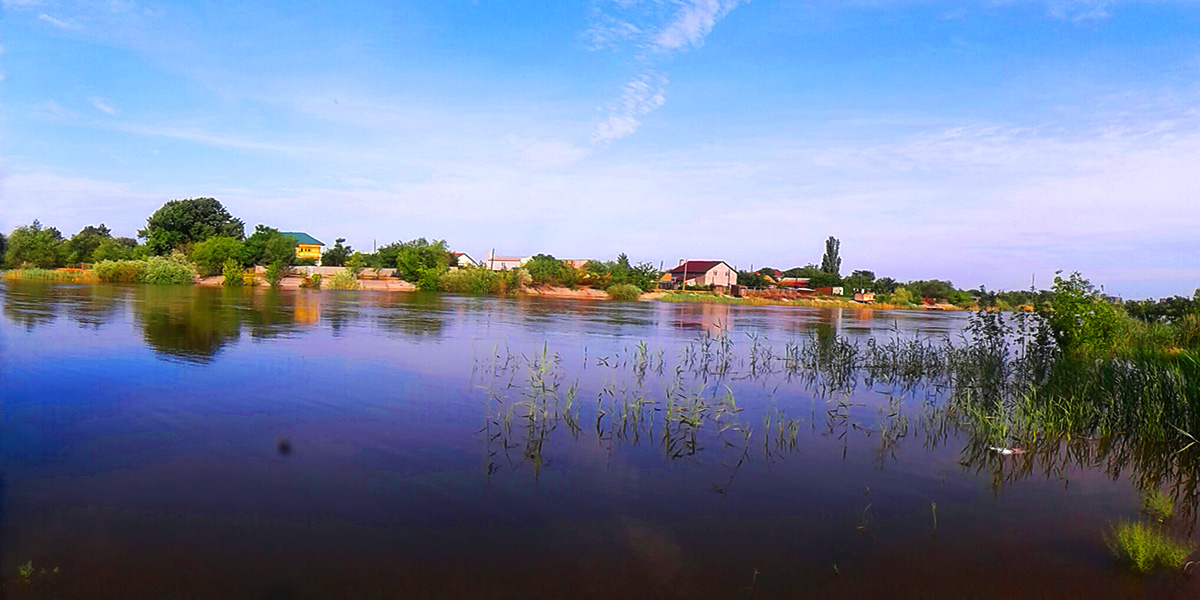 Поселок реки