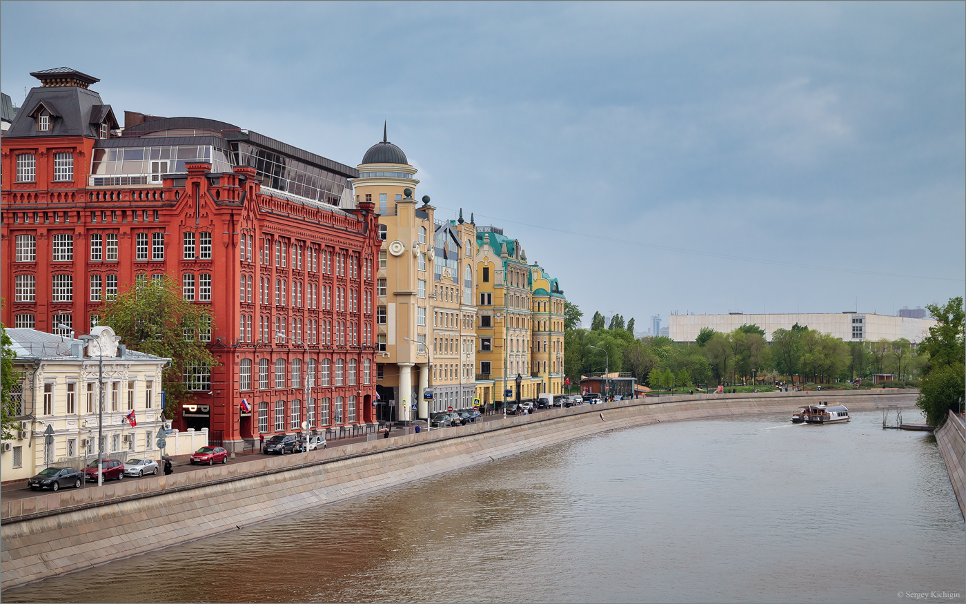 москва якиманская набережная