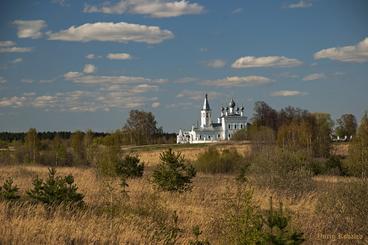 Храм в годеново