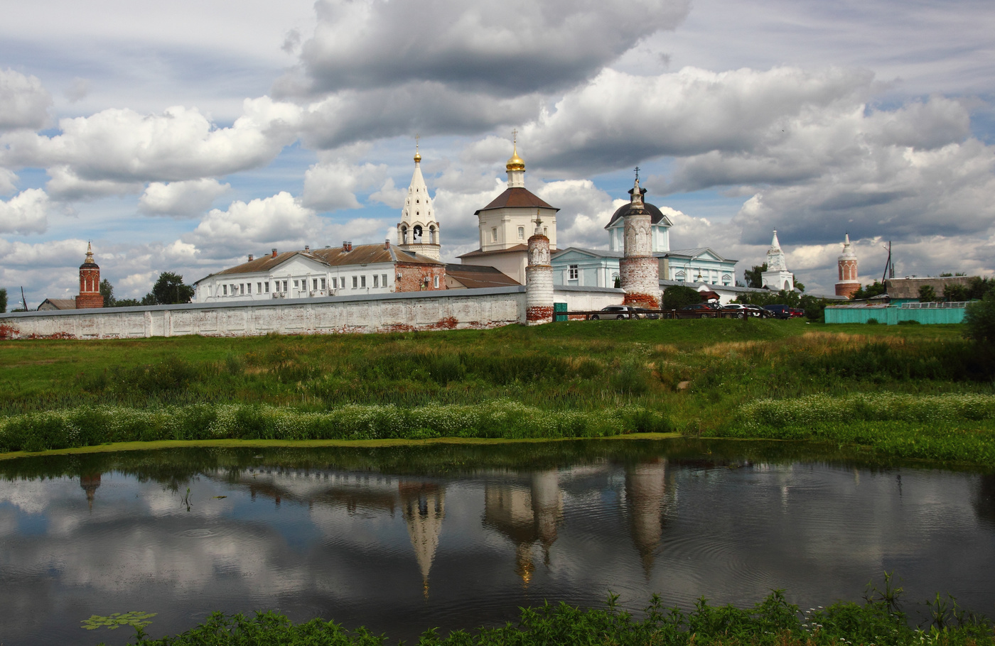 Бобренев монастырь фото