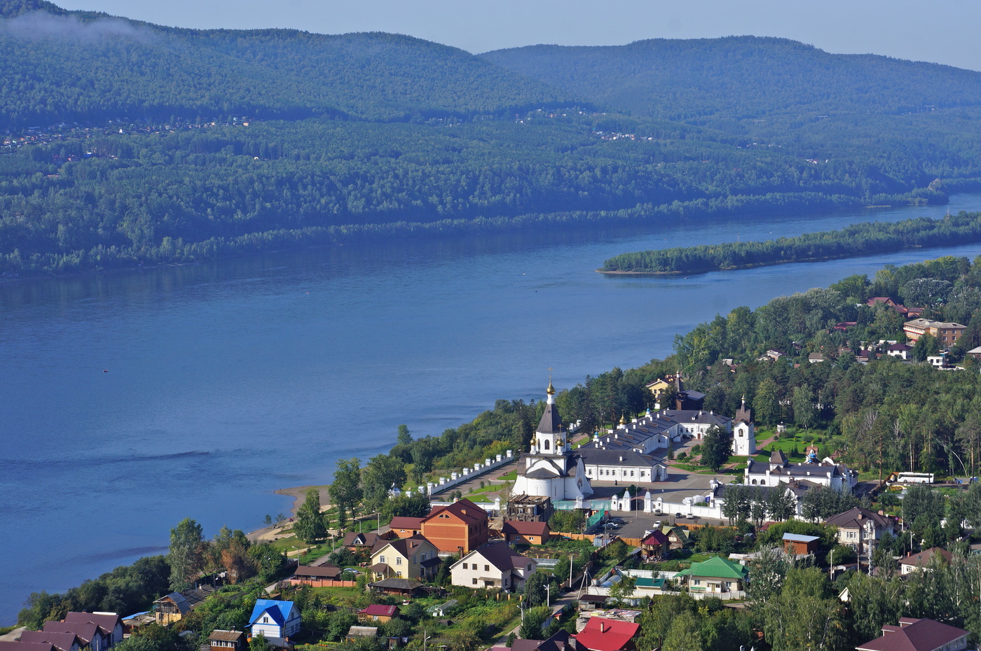 Свято успенский мужской монастырь красноярск фото