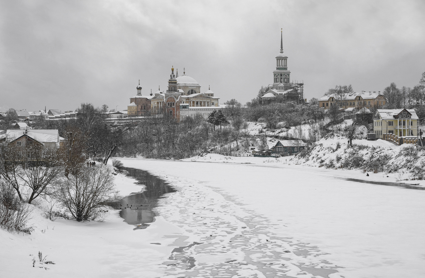 Борисоглебский монастырь Торжок зимой