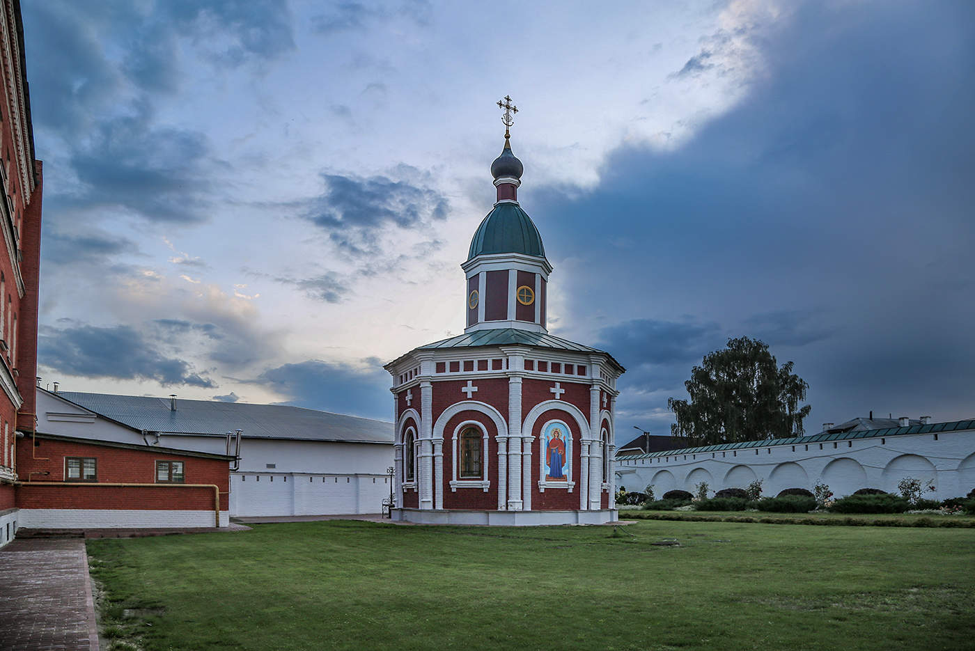 Осень в Царицыно Живоносный источник