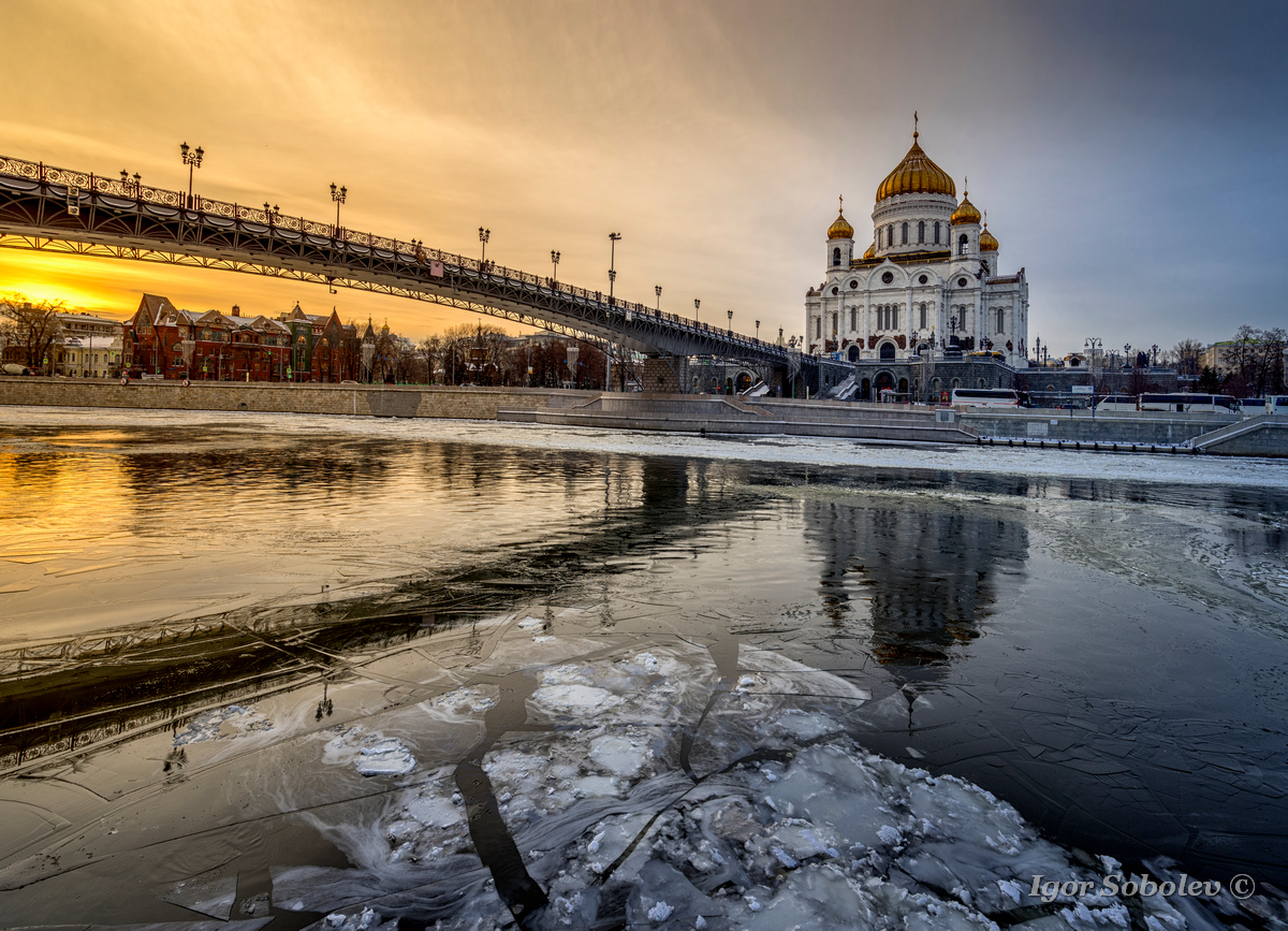 Москва храм христа спасителя зимой