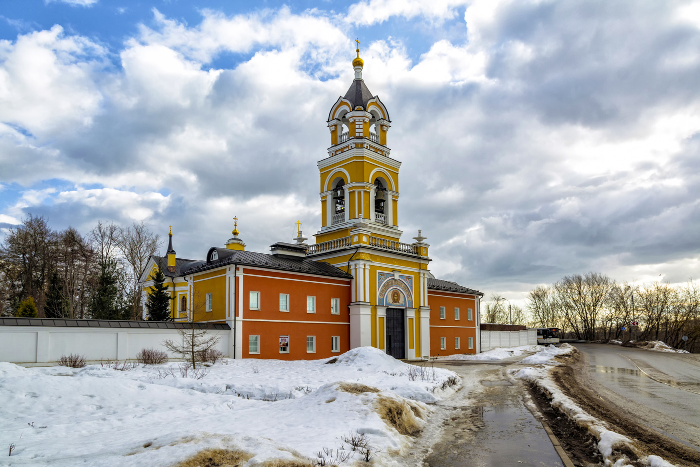 Монастырь спасо вифанский фото