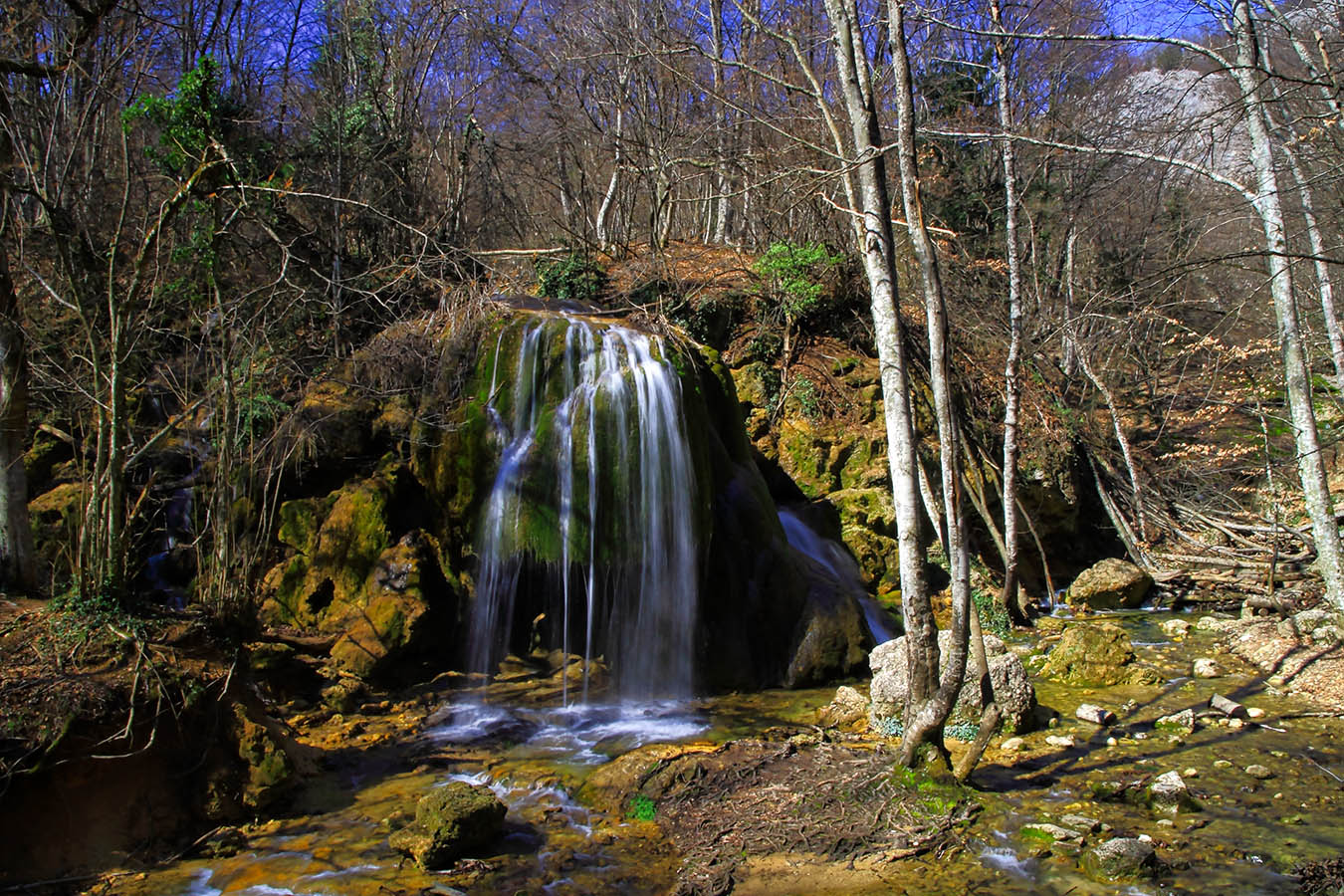 Серебряные струи водопад в Крыму 2022