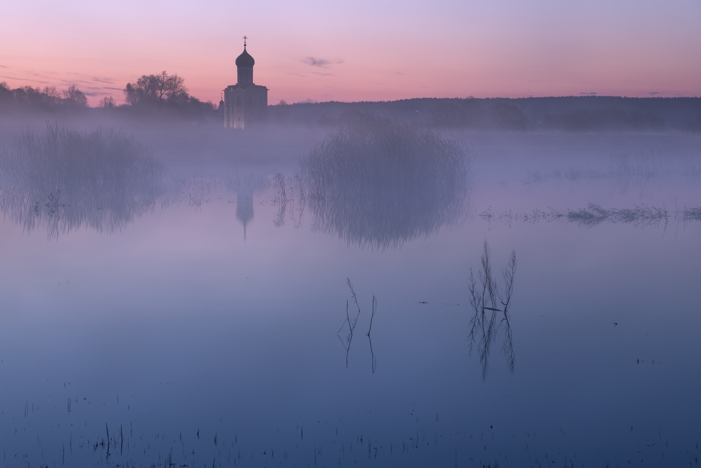 Церковь в тумане