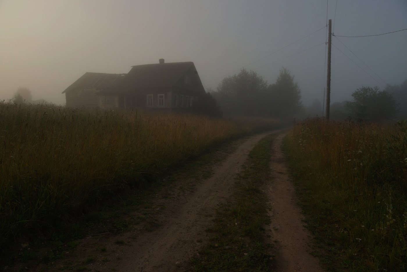 Место для глухой деревни. Село Кукушка речка. В туманной дали песчаного.